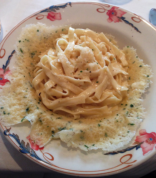 Fettuccine Alfredo